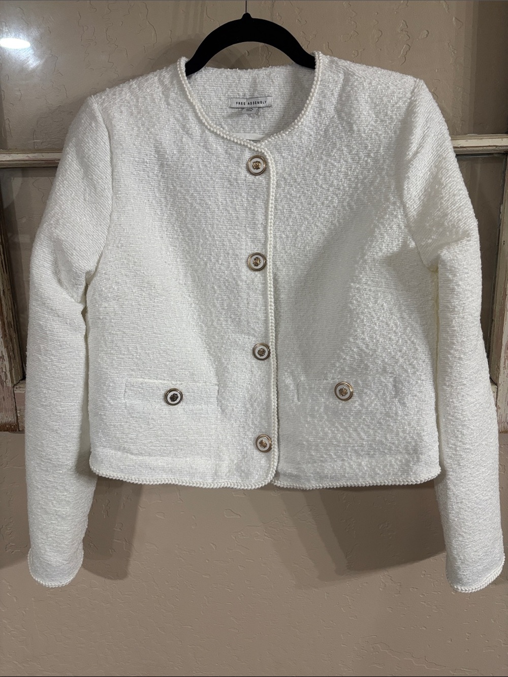 Classic White Blazer Jacket - Picture 3 of 6